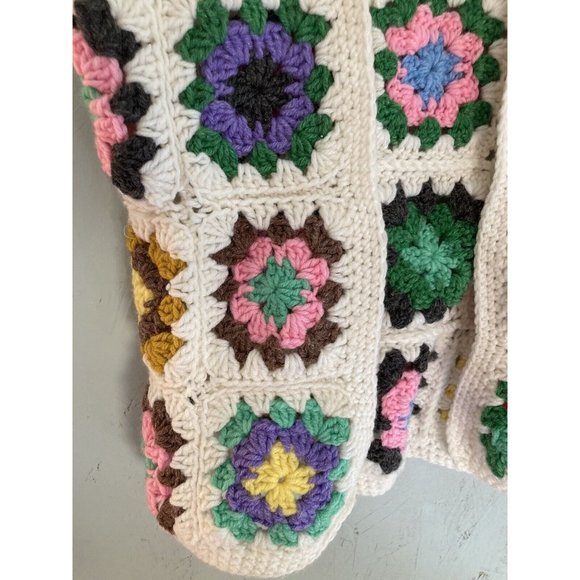 Multicolor Crochet Vest - Picture 5 of 10